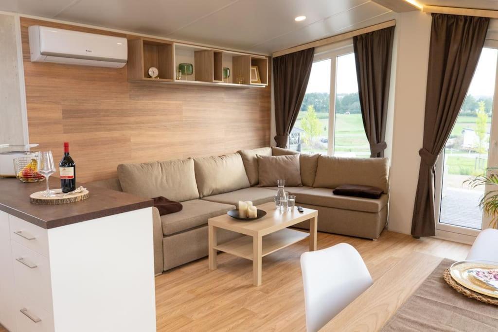 Vilseck Gemuetliches, Voll Ausgestattes Tiny House 아파트 외부 사진