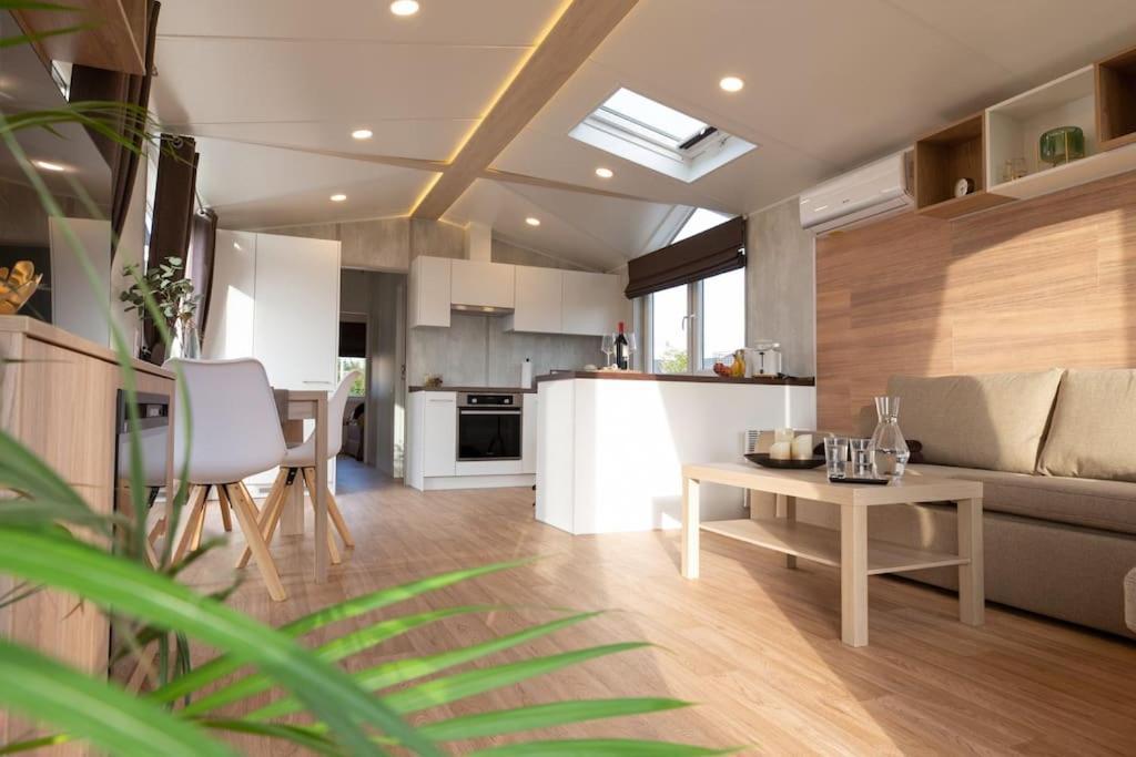 Vilseck Gemuetliches, Voll Ausgestattes Tiny House 아파트 외부 사진